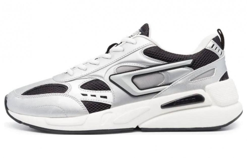 DIESEL Low Top Casual Shoes Women's Silver