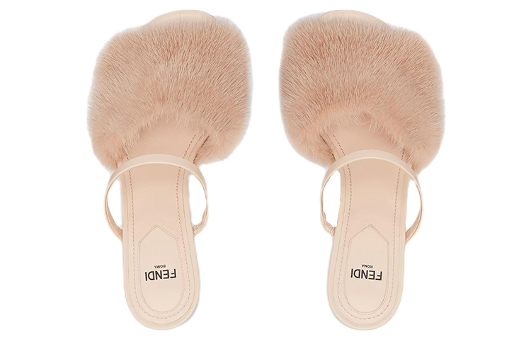 FENDI First Stylish Sandal Women's Light Pink купить в интернет-магазине Yoocart с быстрой доставкой по России.