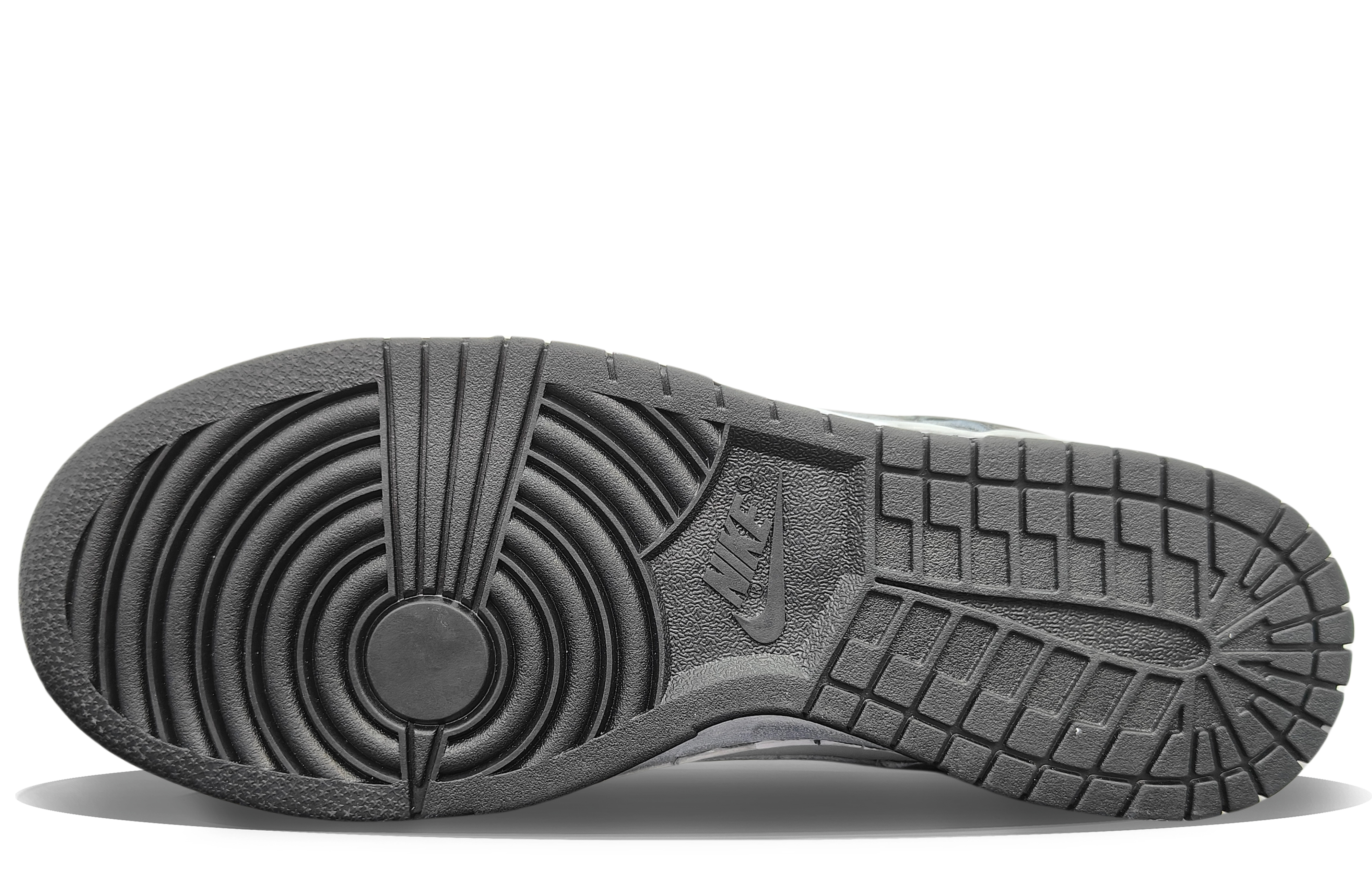 Nike Dunk Anti-Slip And Wear-Resistant Lightweight Low-Top Skateboard Shoes Women's Black Gray купить в интернет-магазине Yoocart с быстрой доставкой по России.