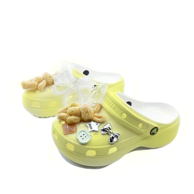 Crocs Classic Platform Clog Sponge Bunny Collection, Beach Girlish Campus Style Clogs Unisex Yellow купить в интернет-магазине Yoocart с быстрой доставкой по России.