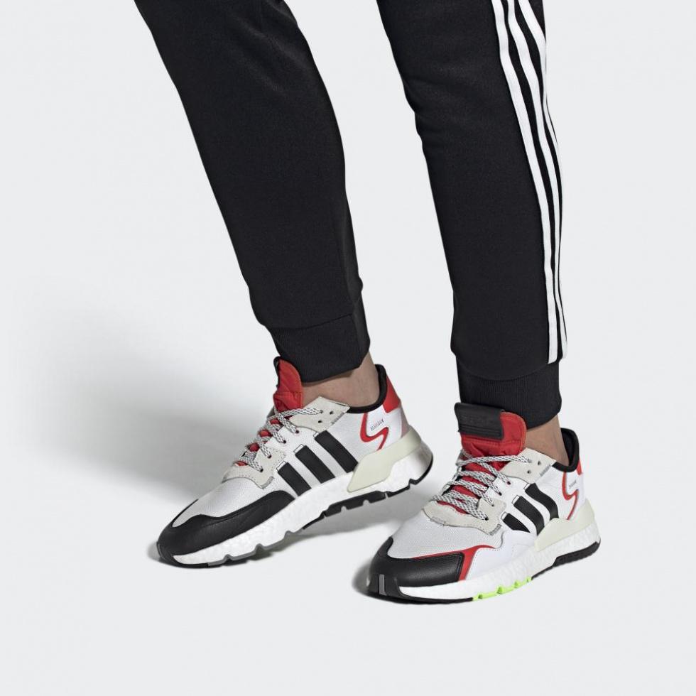 Adidas Nite Jogger White Black Red купить в интернет-магазине Yoocart с быстрой доставкой по России.