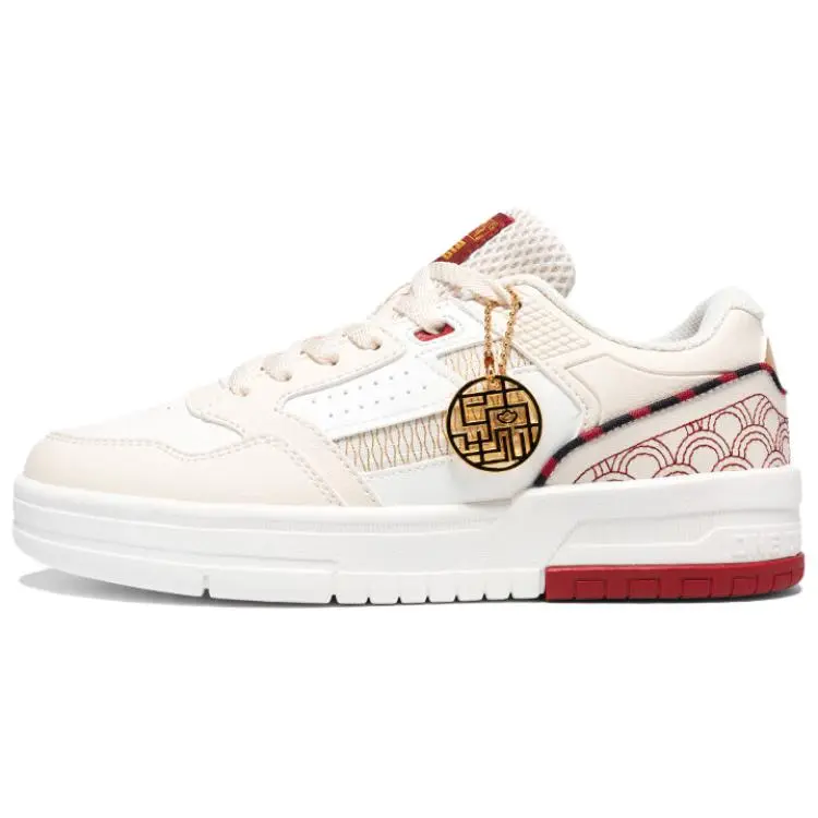 361° Anti Slip Wear Resistant Low Top Skateboard Shoes Women's White Pink