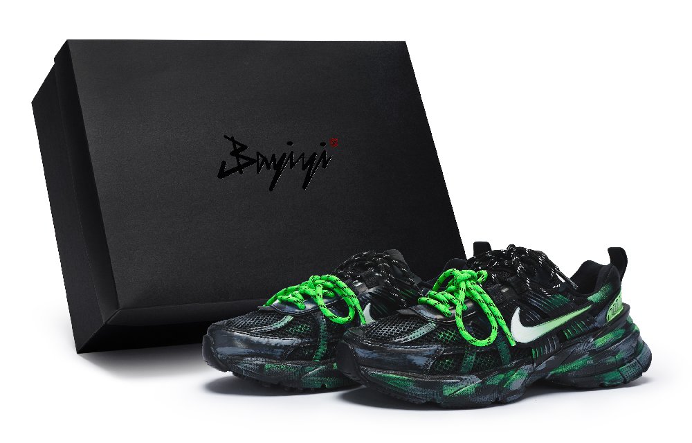 Nike V2K Run Slip-Resistant Low-Top Running Shoes Unisex Black Green