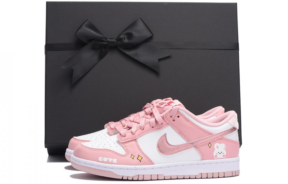 Nike Dunk Skateboard Shoes Women's Low-Top Cherry Blossom Pink