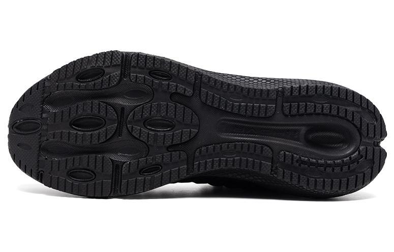 Under Armour HOVR Machina 3 Black Reflective купить в интернет-магазине Yoocart с быстрой доставкой по России.
