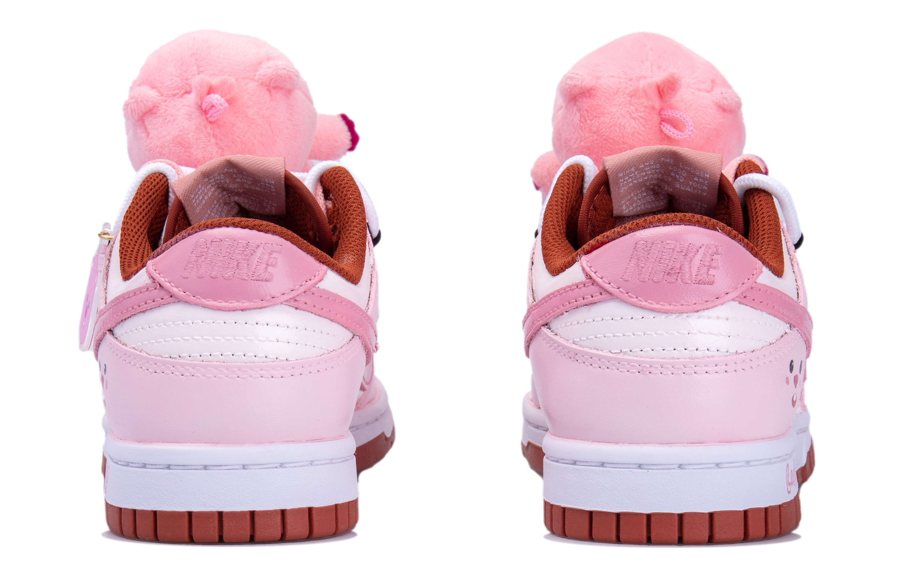 Nike Dunk Low top Skateboard Shoes Women's White Pink купить в интернет-магазине Yoocart с быстрой доставкой по России.