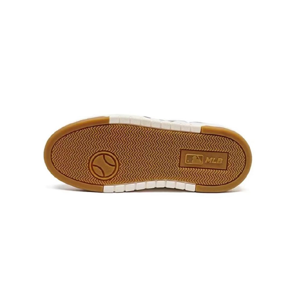 MLB Chunky Liner Slip Resistant Low Top Skateboard Shoes Unisex White