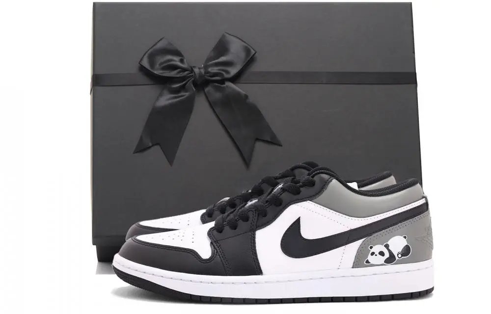 Jordan Air Jordan 1 Abrasion Resistant Coverage Low top Vintage Basketball Shoes Unisex Black Gray