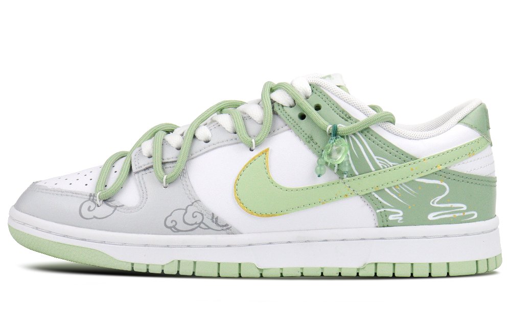 Nike Dunk Low-Top Skateboard Shoes Men's White Green