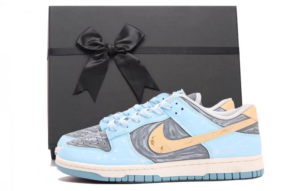 Nike Dunk Coverage Slip Resistant And Abrasion Resistant Low top Skateboard Shoes Men's White Blue