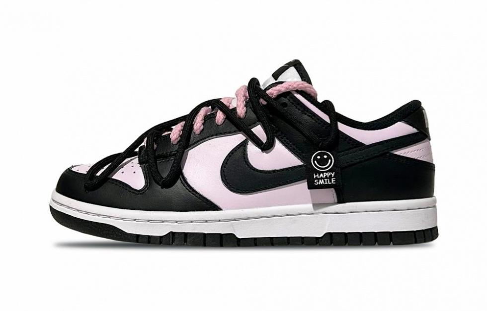 Nike Dunk Retro Low-Top Skateboard Shoes Women's Black Pink