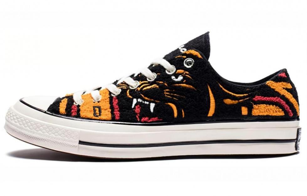 Converse Chuck Taylor All Star 70 Ox Undefeated Varsity Jacket