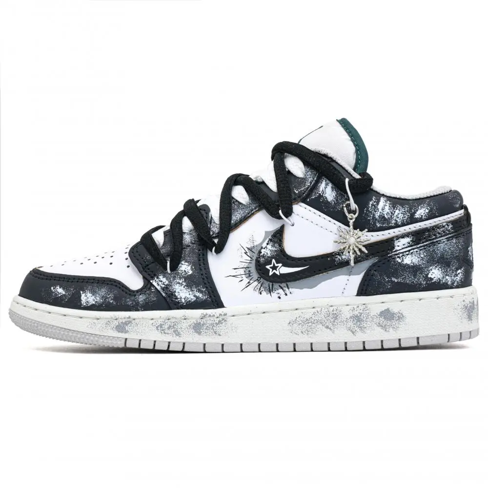 Jordan Air Jordan 1 Starburst Cushioning And Abrasion Resistant Coverage Low top Vintage Basketball Shoes Unisex Black