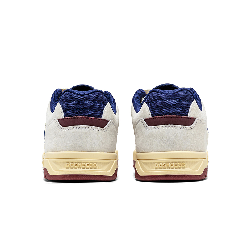 DC Shoes ASTRA CAS Low top Skateboard Shoes Unisex купить в интернет-магазине Yoocart с быстрой доставкой по России.