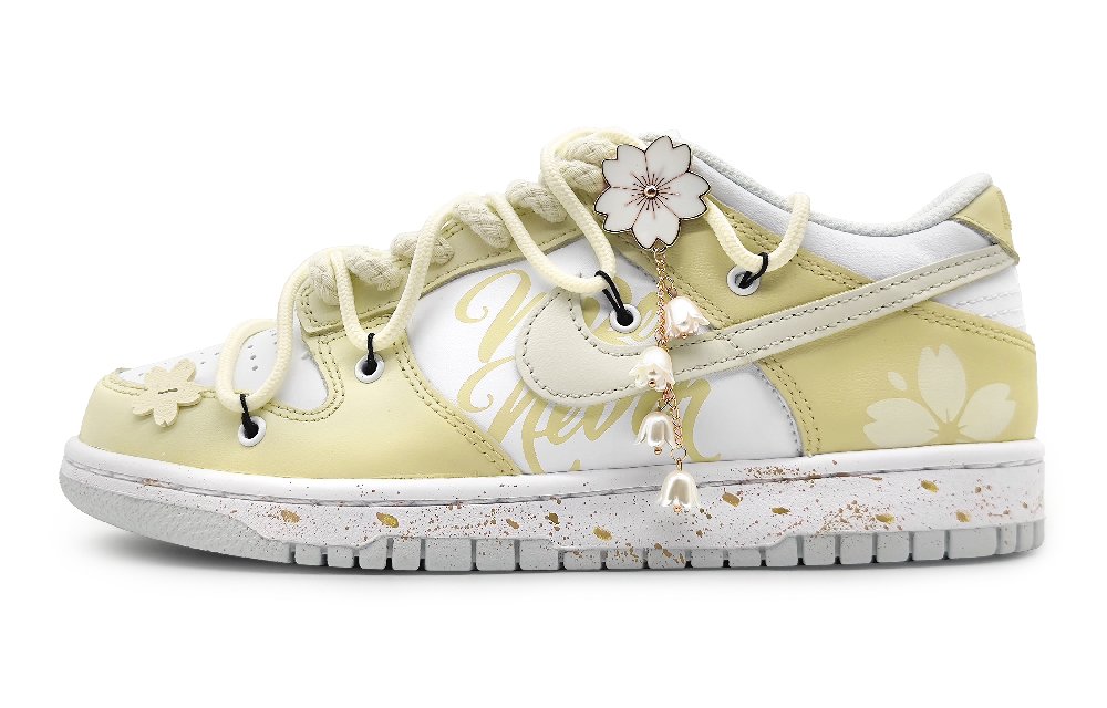 Nike Dunk Low Wear-Resistant Slip-Resistant Low-Top Skateboard Shoes GS Yellow White