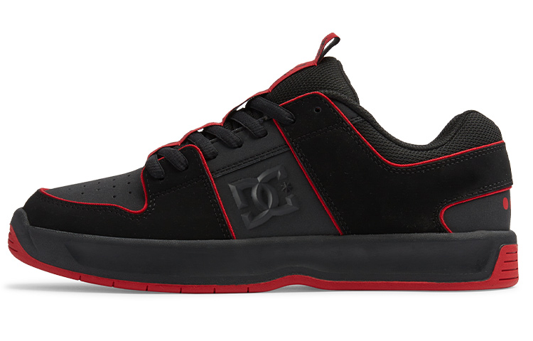 Star Wars x DC Shoes Slip Resistant Impact Resistant Wear Resistant Balance Low Top Skateboard Shoes Unisex Black Red