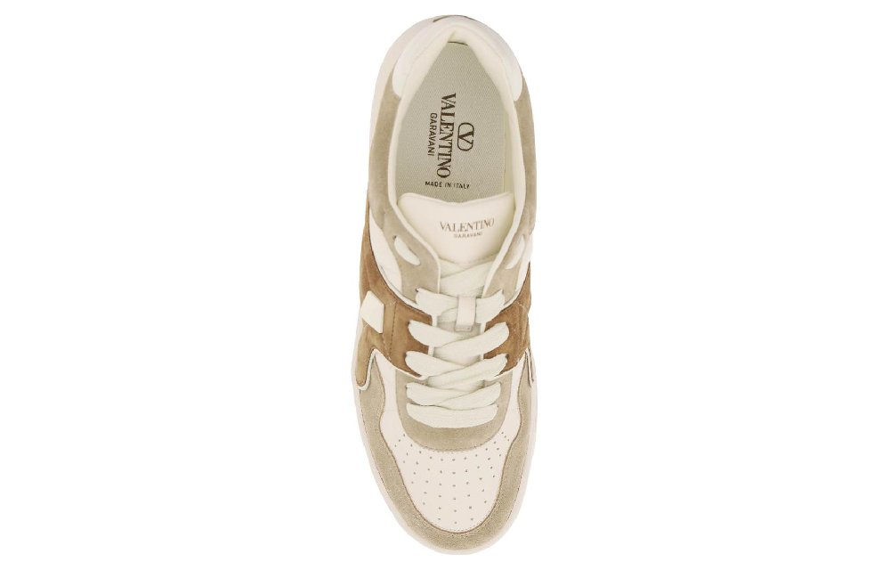 Valentino Garavani One Stud Lace Up Sneakers