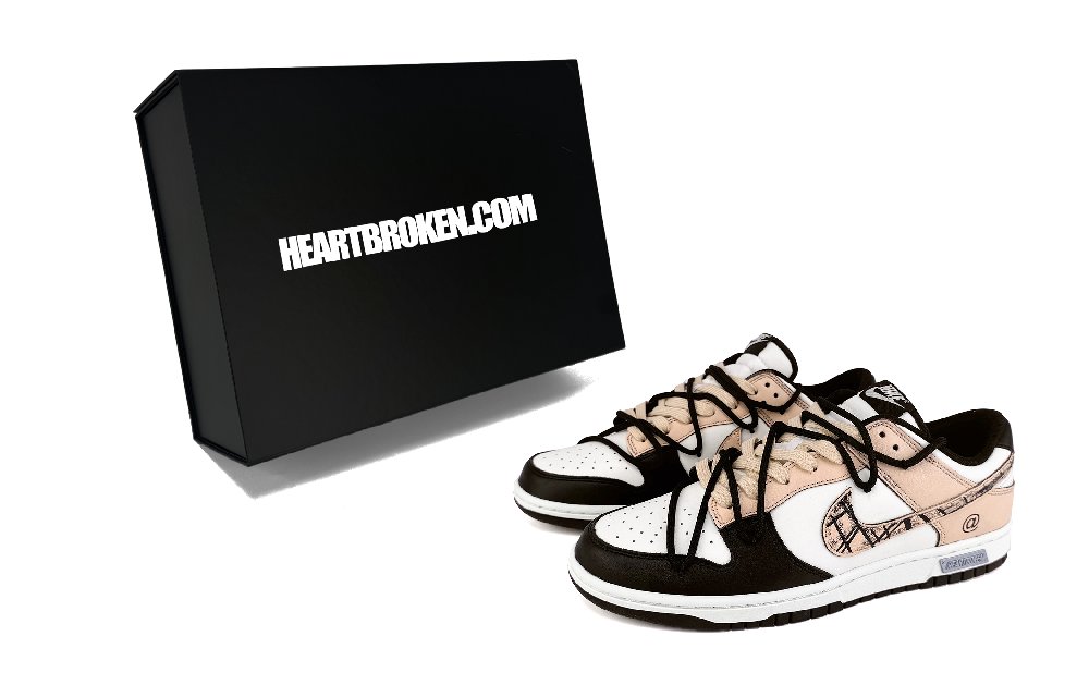 Nike Dunk Cushioned Wear-Resistant Slip-Resistant Low-Top Skateboard Shoes Women's Flesh