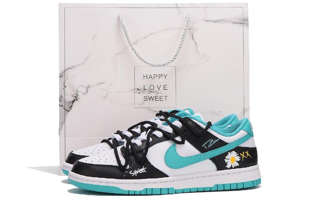 Nike Dunk Low-Top Skateboard Shoes Men's Black Green