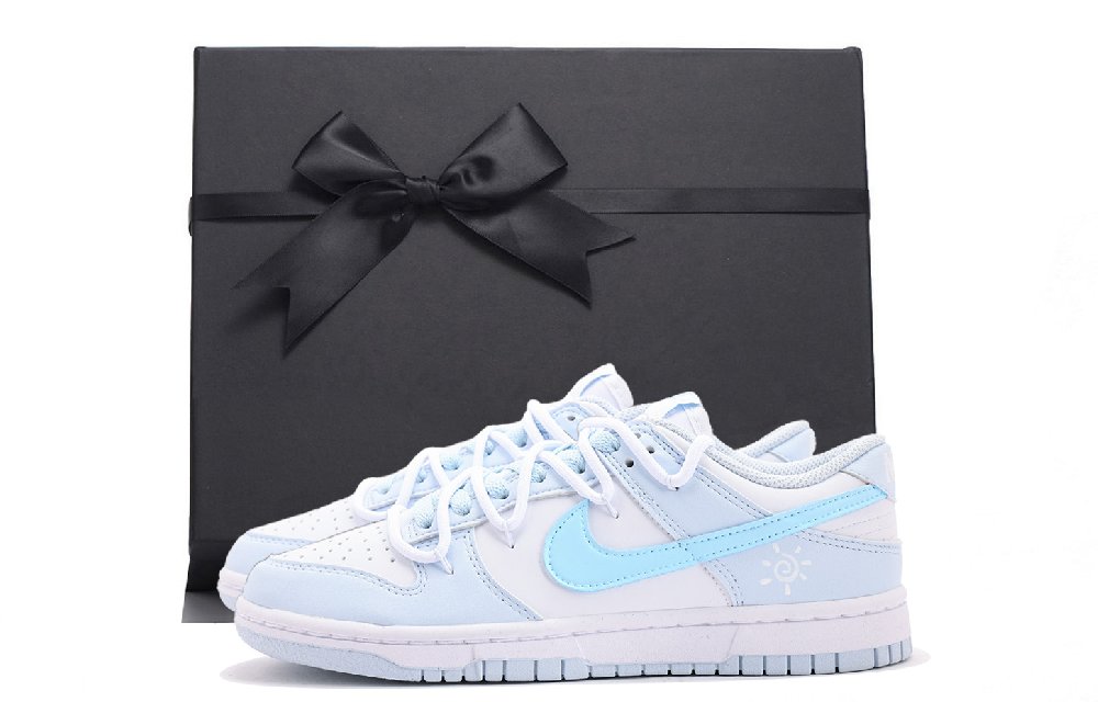Nike Dunk Coverage Abrasion Resistant Low Top Skateboard Shoes Women's White Blue