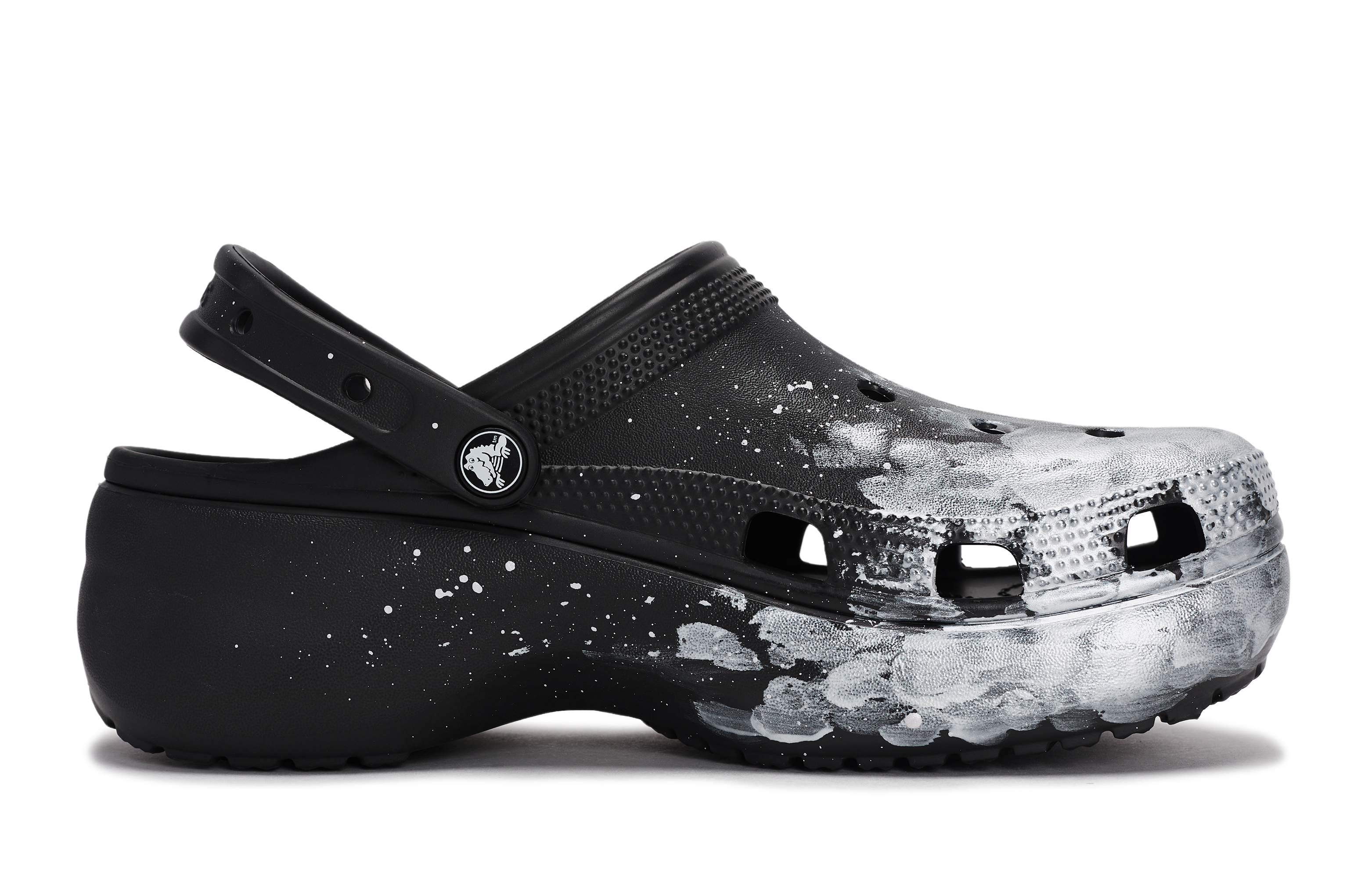 Crocs Classic Platform Clog 811 Manufacturing, Mist On Site, Special Shoe Box Clogs Women's Black Silver купить в интернет-магазине Yoocart с быстрой доставкой по России.
