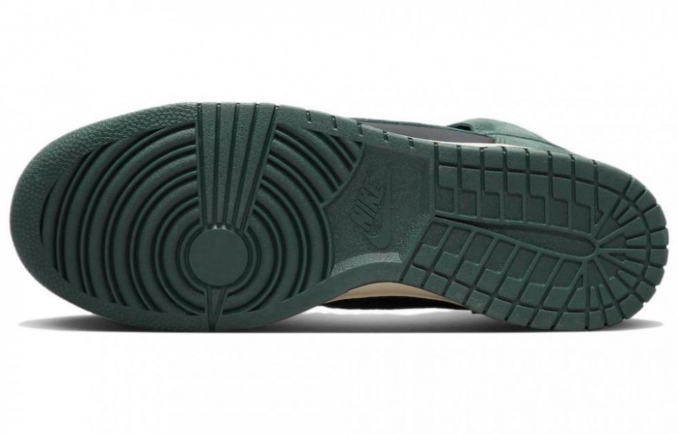 Nike Dunk High Premium 'Faded Spruce' купить в интернет-магазине Yoocart с быстрой доставкой по России.