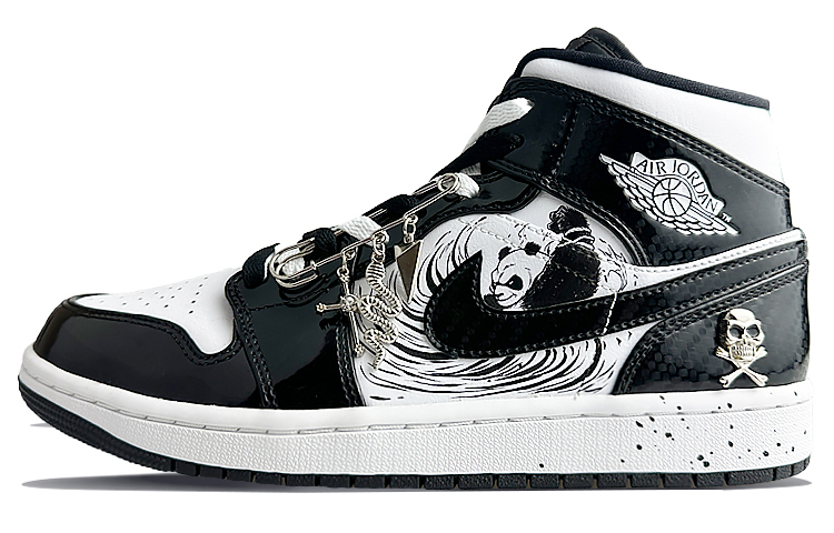 Jordan Air Jordan 1 Cushioning Coverage Support Wear-Resistant Mid-Top Vintage Basketball Shoes Men's Black White