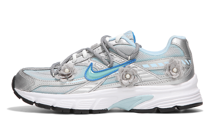 Nike Initiator Cushioned Slip-Resistant Low-Top Running Shoes Women's Gray Silver