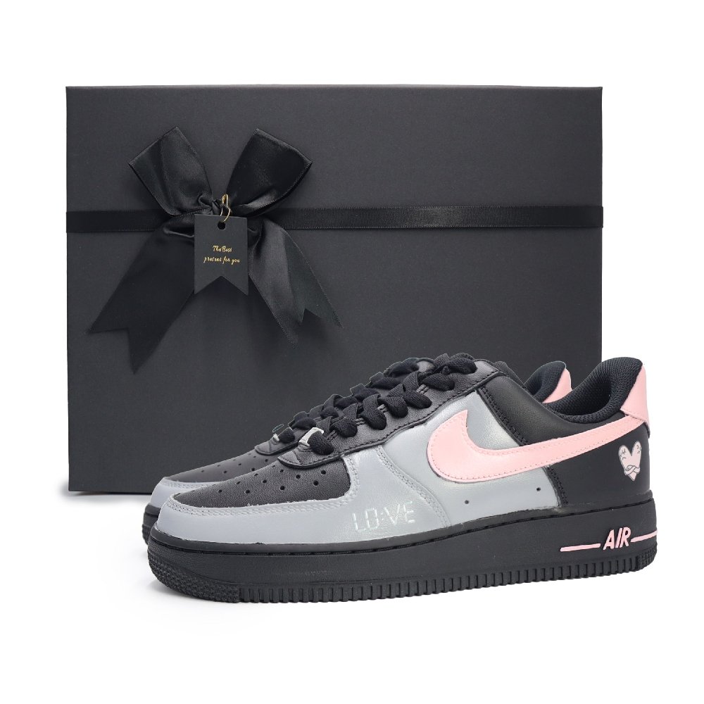 Nike Air Force 1 Thumb Love Low-Top Skateboard Shoes Women's Black Gray Pink