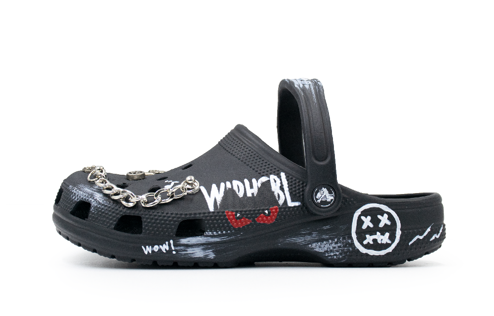 Crocs Classic Clog Eye Of Demon Clogs Unisex Black