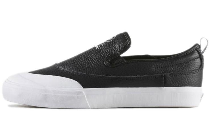 Adidas Originals Matchcourt Anti-Slip Wear-Resistant Low-Top Skateboard Shoes Unisex Black White