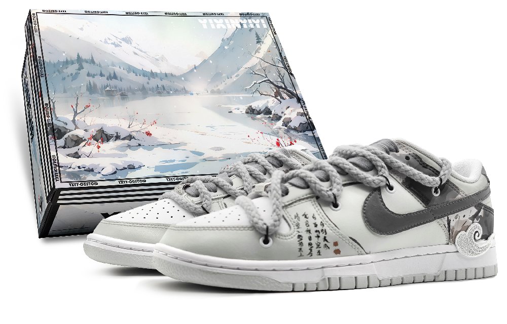 Nike Dunk Low-Top Skateboard Shoes Men's Gray White
