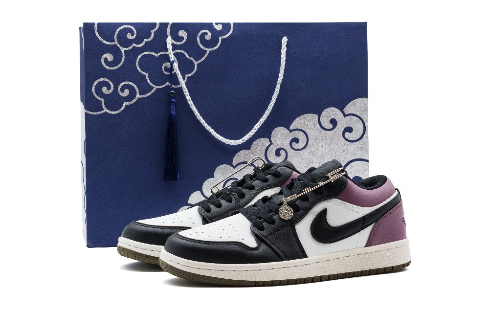 Jordan 1 Abrasion Resistant Low Top Vintage Basketball Shoes Unisex White Black Purple