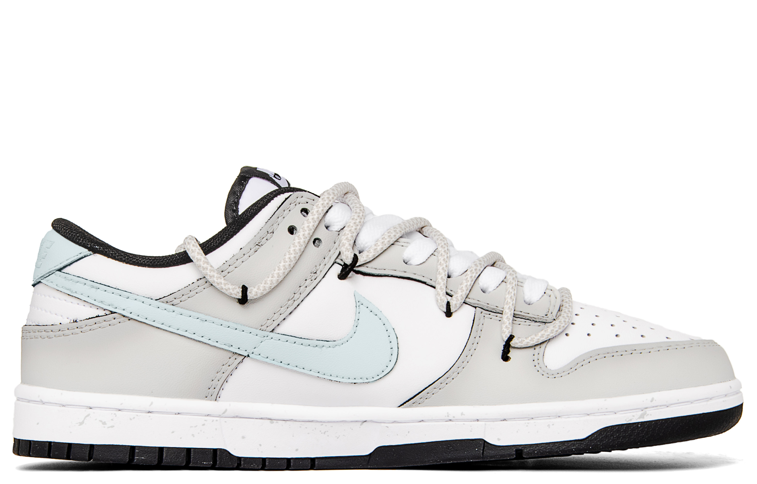 Nike Dunk Anti Slip Wear Resistant Low Top Skateboard Shoes Unisex White Silver купить в интернет-магазине Yoocart с быстрой доставкой по России.