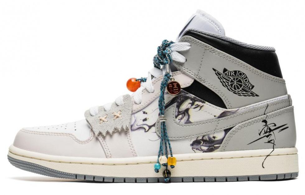 Jordan Air Jordan 1 Mid-Top Vintage Basketball Shoes Men's Gray White