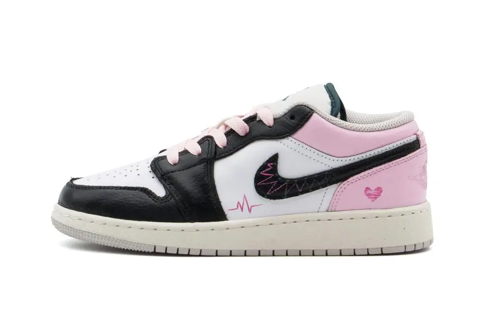 Jordan Air Jordan 1 Cushioning, Wear Resistant Low top Vintage Basketball Shoes Unisex Black White Pink