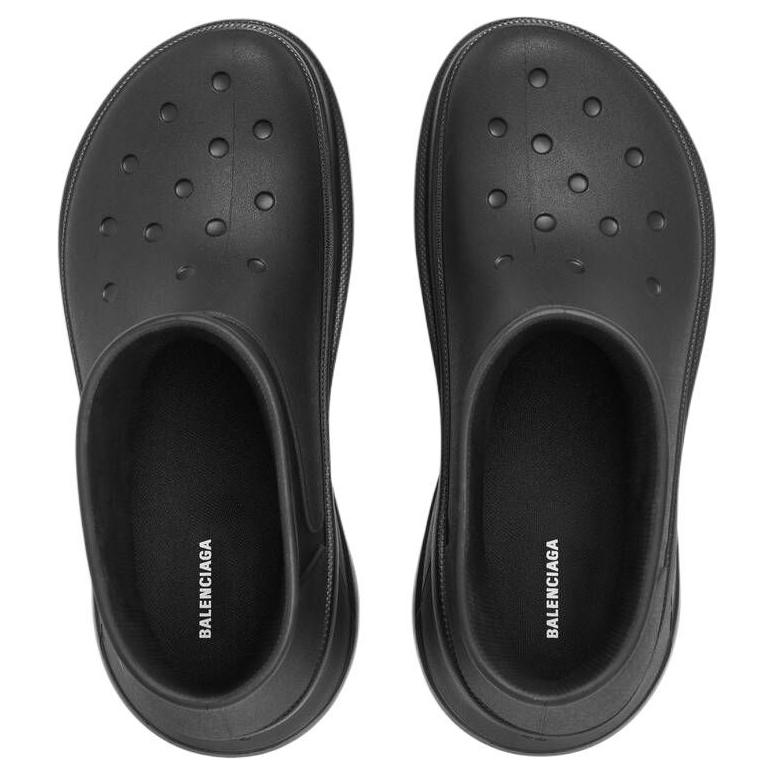 Balenciaga X Crocs Logo Embossed Ankle Boots Women's купить в интернет-магазине Yoocart с быстрой доставкой по России.