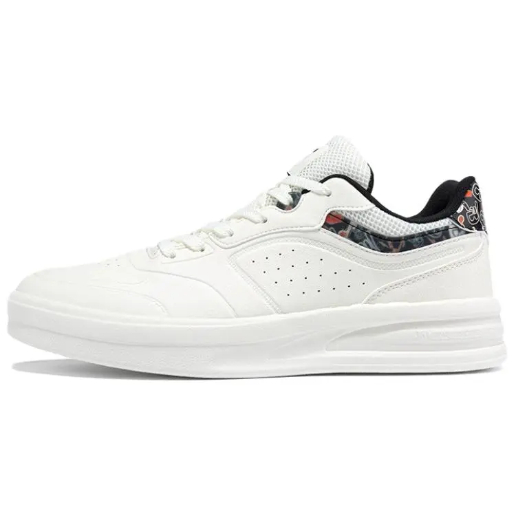 361° Anti Slip Wear Resistant Low Top Skateboard Shoes Men's White Black
