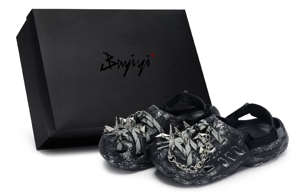 Adidas MAXXCLOG 811 Manufacturing, Thorn Wild, Special Shoe Box Clogs Unisex Black Gray Silver
