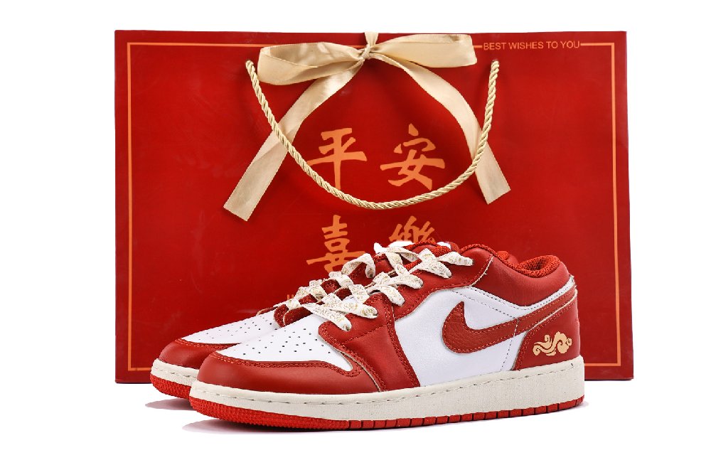 Jordan Air Jordan 1 Anti Slip Wear Resistant Low Top Vintage Basketball Shoes Women's Red White