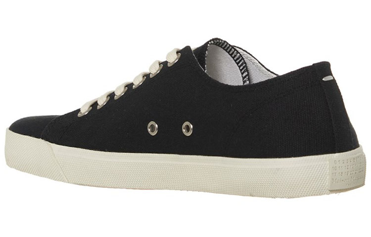 Maison Margiela Tabi Low Top Stylish Skateboarding Shoes Women's Black Beige White купить в интернет-магазине Yoocart с быстрой доставкой по России.