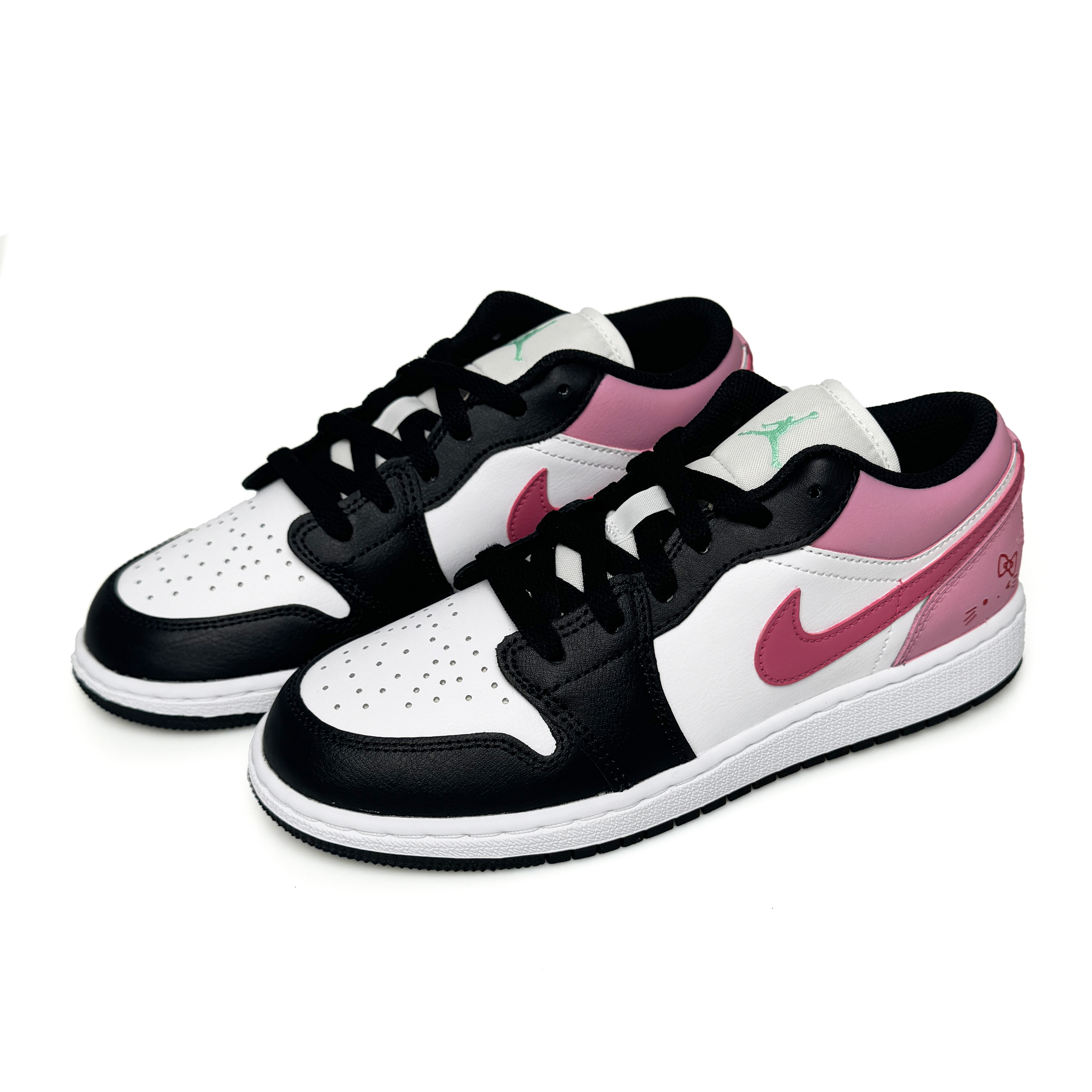 Jordan Air Jordan 1 Vintage Basketball Shoes Women's Low Top White/Black/Pink купить в интернет-магазине Yoocart с быстрой доставкой по России.