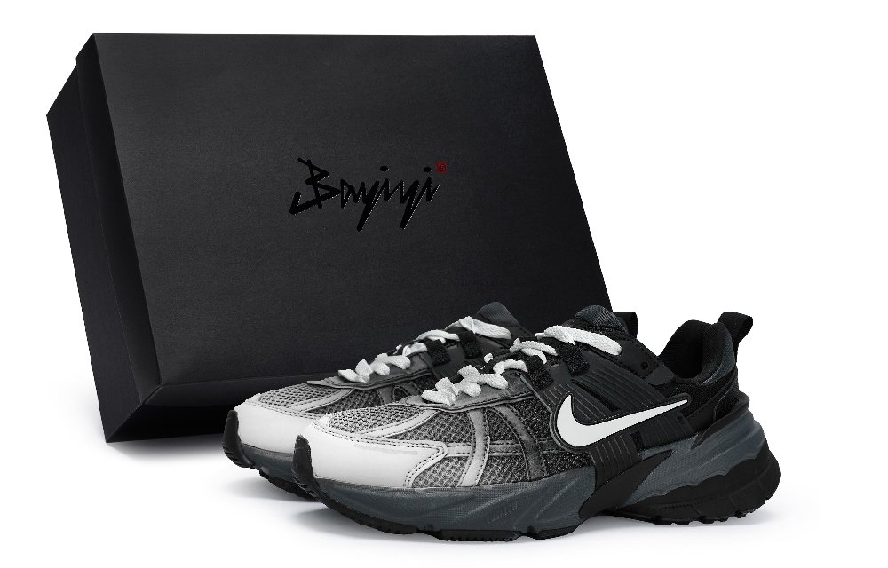 Nike Cushioning, Wear Resistant Low Top Casual Running Shoes Women's Black White