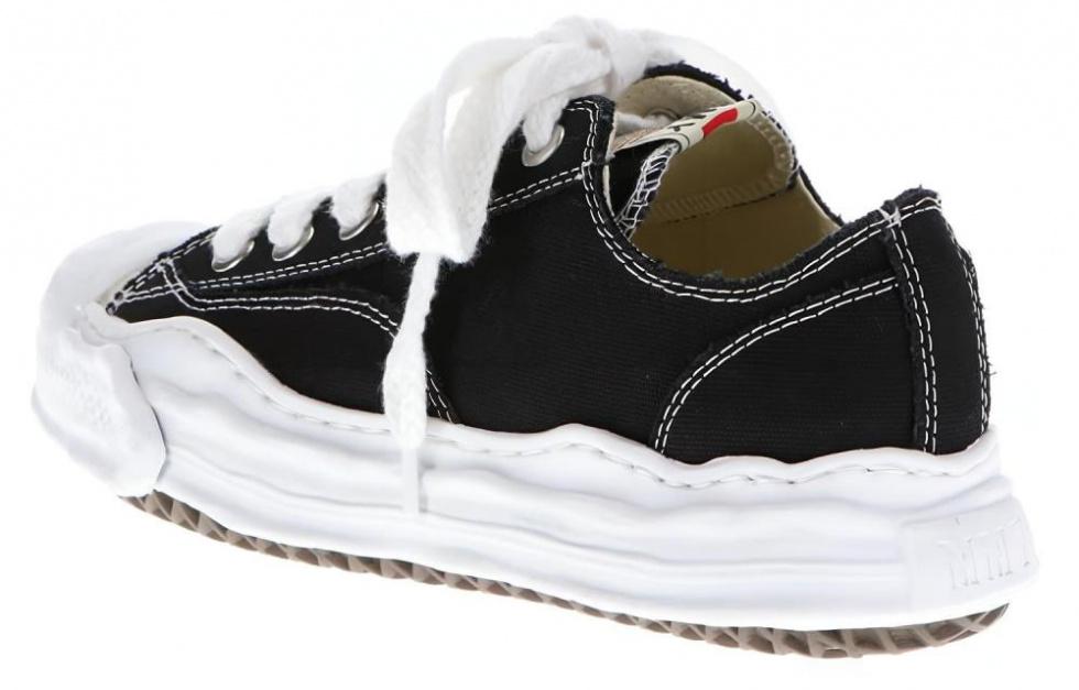 Maison MIHARA YASUHIRO Hank Low-top Sneakers купить в интернет-магазине Yoocart с быстрой доставкой по России.