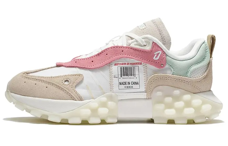 LiNing Shock Absorbers Slip Resistant Abrasion Resistant Breathable Low top Sports Casual Shoes Women's White Pink