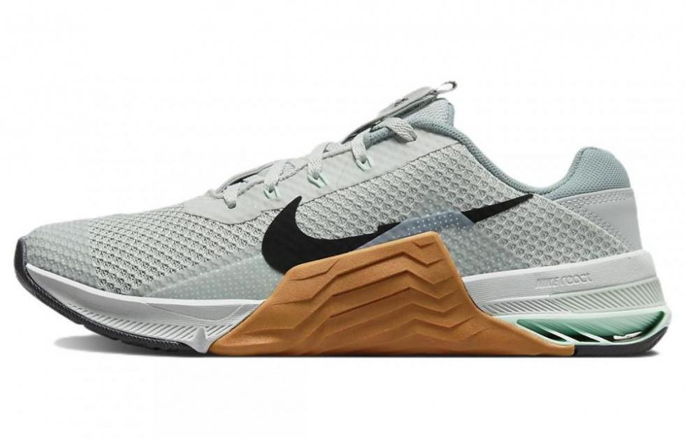 Nike Metcon 7 'Light Silver Desert Ochre'