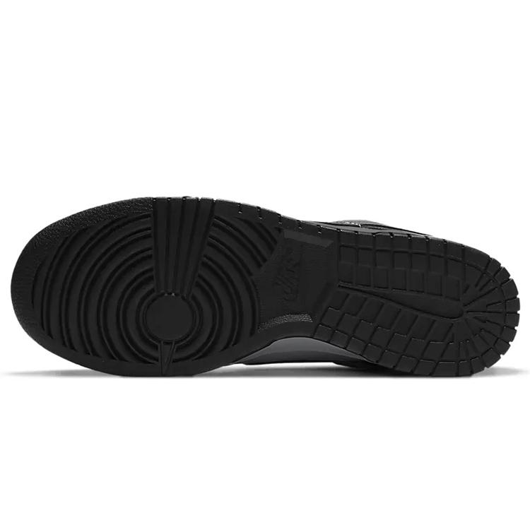 Nike Dunk Irregular Shape Anti-Slip And Wear-Resistant Breathable Low-Top Skateboard Shoes GS Black White купить в интернет-магазине Yoocart с быстрой доставкой по России.