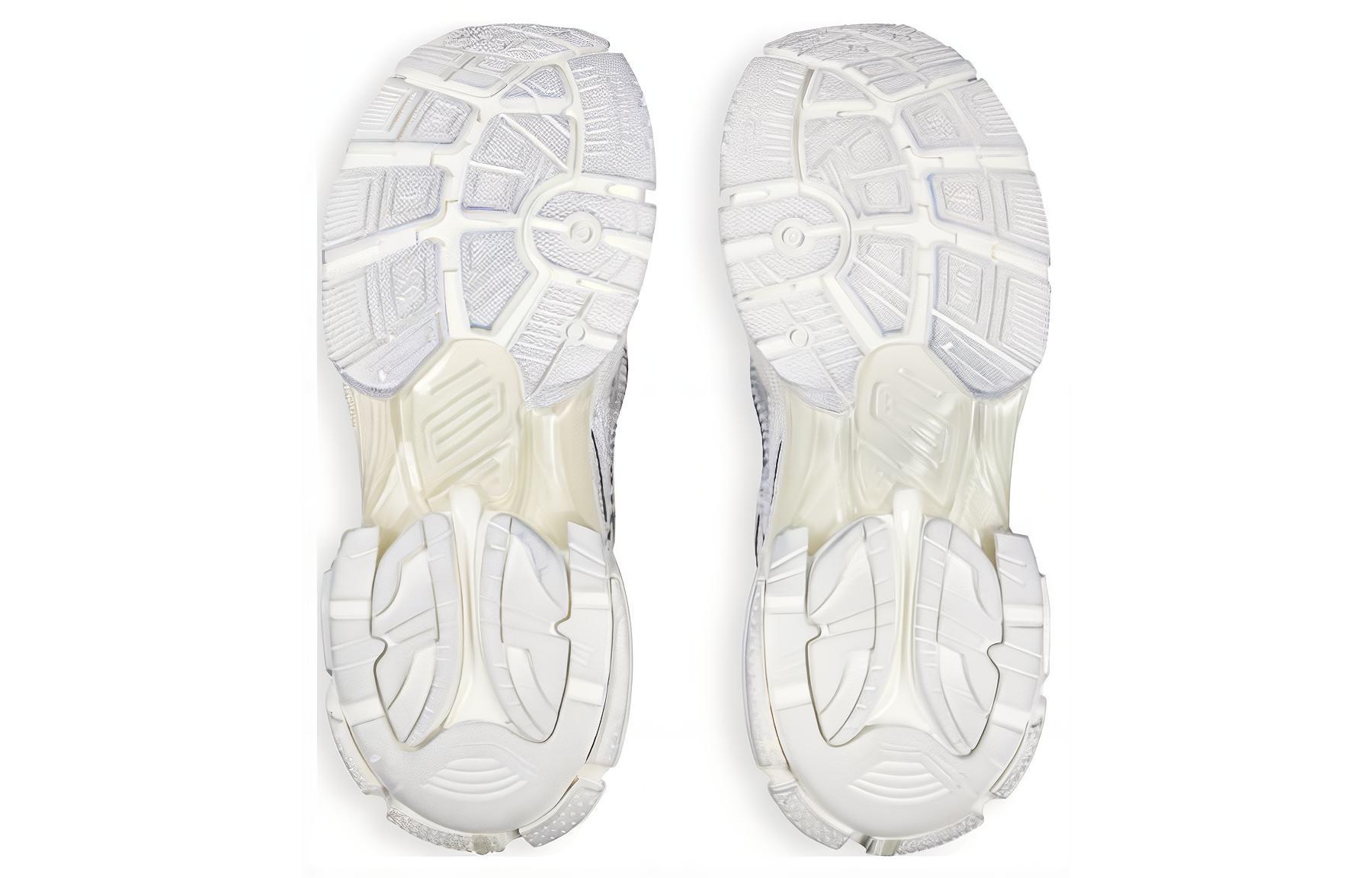 Balenciaga Mesh Panelled Sneakers Women's купить в интернет-магазине Yoocart с быстрой доставкой по России.