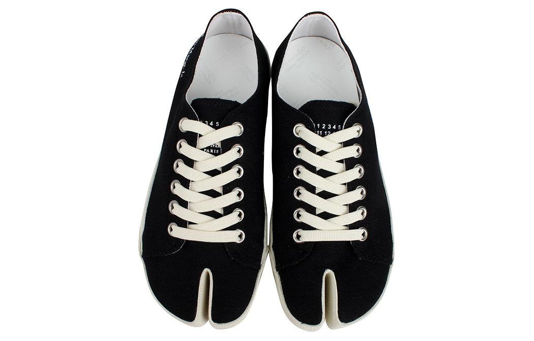 Maison Margiela Tabi Low Top Stylish Skateboarding Shoes Women's Black Beige White купить в интернет-магазине Yoocart с быстрой доставкой по России.