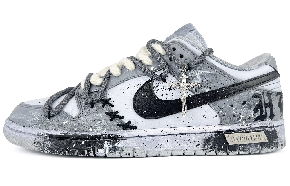 Nike Dunk Low-Top Skateboard Shoes Men's Gray Black